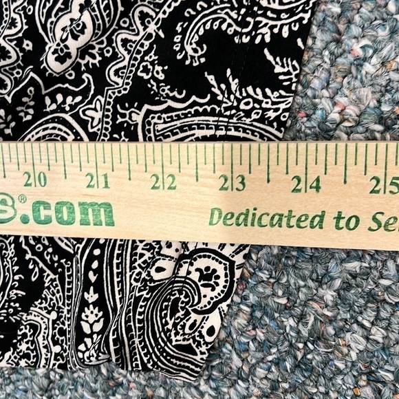 CHICO’S Black and White Blouse puff sleeves size 3 (XL) - Picture 6 of 8